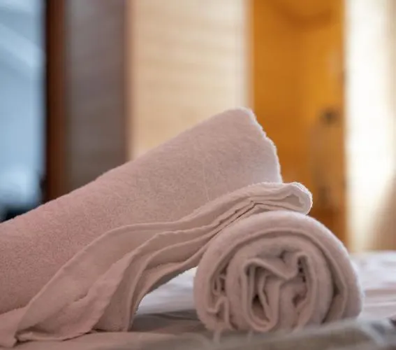 Delux アパート *