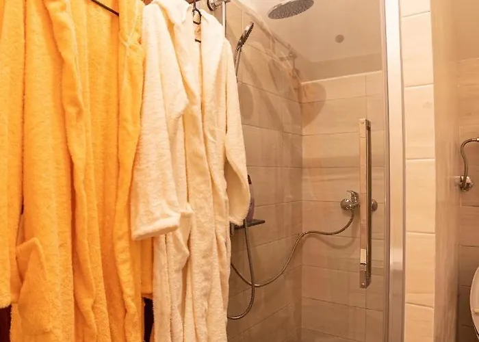 Delux アパート *